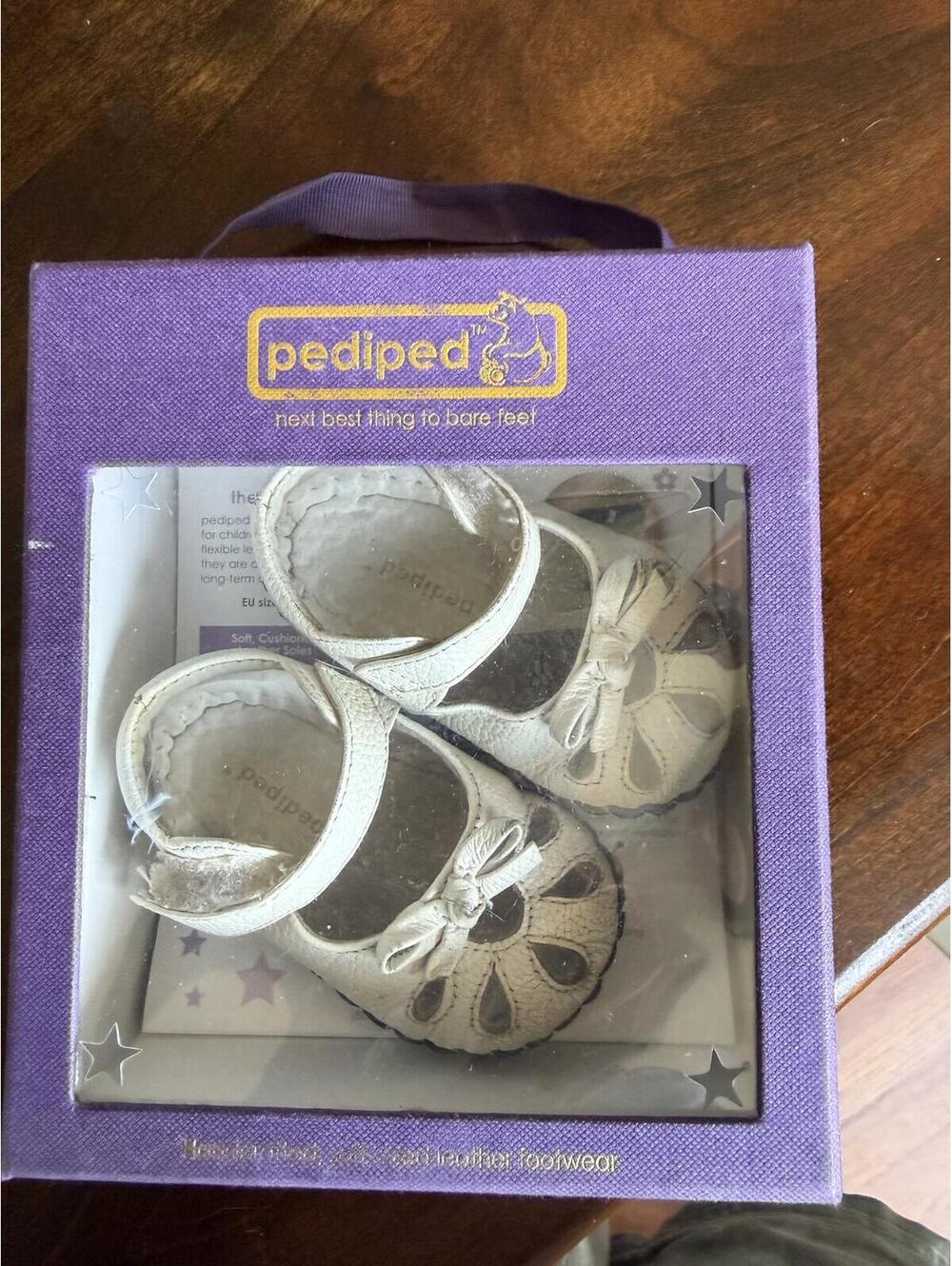 pediped Originals Cream Leather Soft Sole Baby Shoes, 0-6 Months